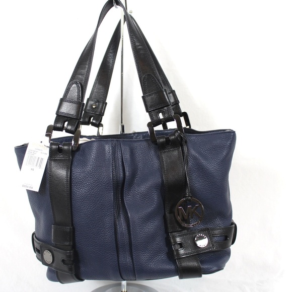 Michael Kors Handbags - MICHAEL KORS LARGE GRAB BAG LEATHER NAVY/BLACK
